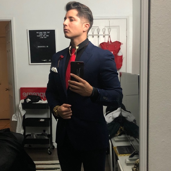 Meet your Posher, Joseph - Picture 1 of 7